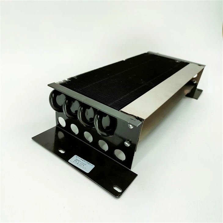 Fin Evaporator With Heating Tank